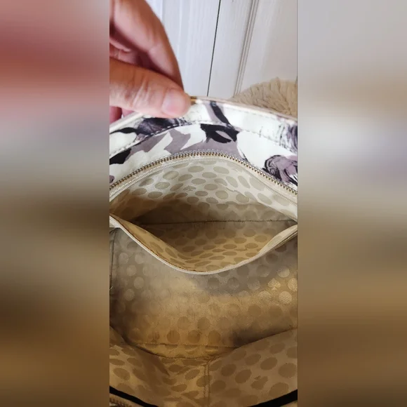 Kate spade floral tote gray white flowers floral - Picture 9 of 10